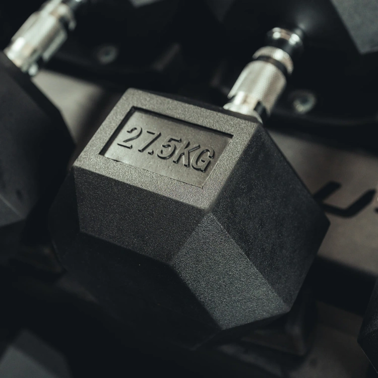 Haltère HEX en fonte avec revêtement en caoutchouc 27,5 kg - UpForm